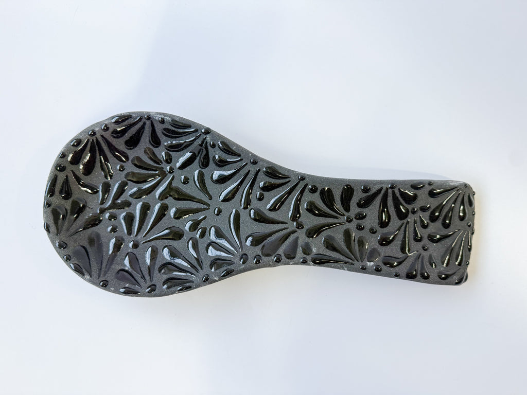 Mexican Black Talavera Style Spoon Rest Engobe - Porta Cuchara Engobe
