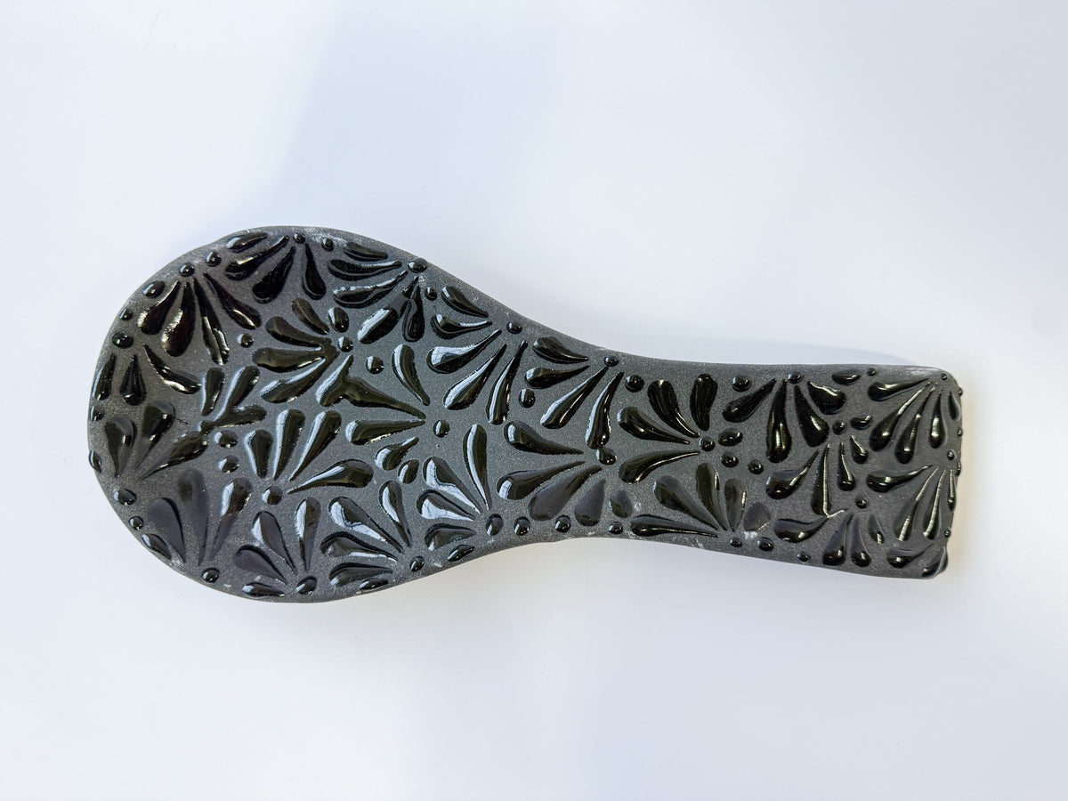 Mexican Black Talavera Style Spoon Rest Engobe - Porta Cuchara Engobe