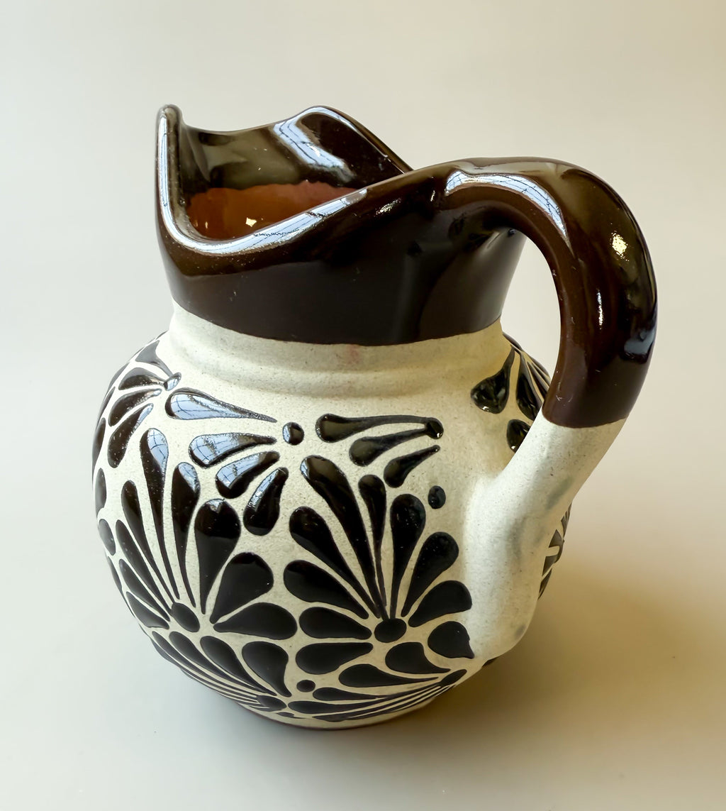 Talavera Style Clay Pitcher - Engobe Jarra Barro