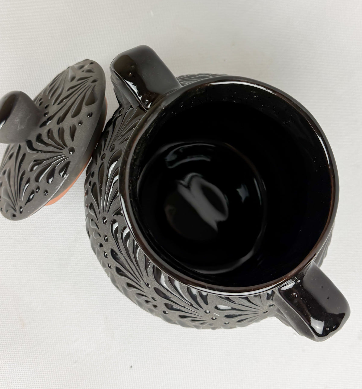 Black Talavera Style Clay Pot Not for Cooking - Olla Bombonera Engobe